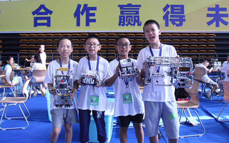 長城腳下展風采 雁棲湖畔傲群雄----第十六屆中國青少年機器人競賽四川碩果累累